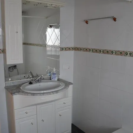 Apartamento La Moria 라네스